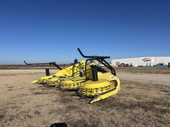 2020 John Deere 778 Equipment Image0