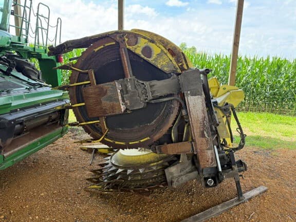 Image of John Deere 778 equipment image 2