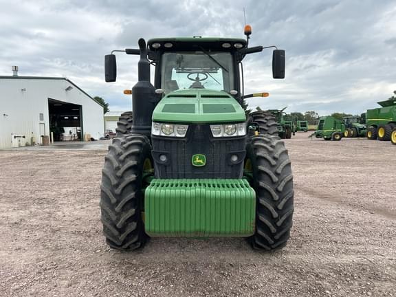 Image of John Deere 8245R equipment image 3