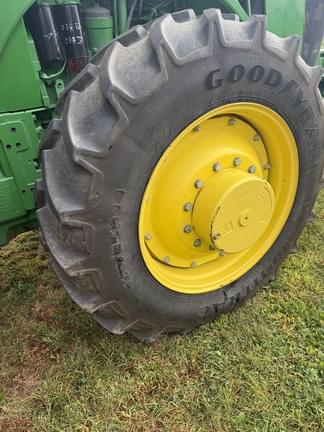 Image of John Deere 8295R equipment image 4
