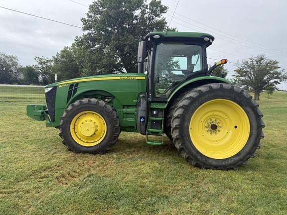 Image of John Deere 8295R equipment image 2