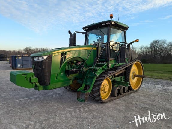 Image of John Deere 8320RT equipment image 1