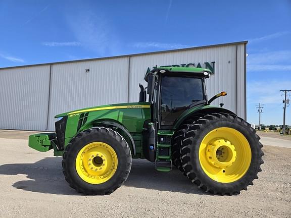 Image of John Deere 8370R equipment image 4