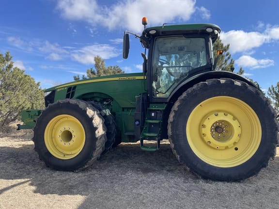 2020 John Deere 8370R Equipment Image0
