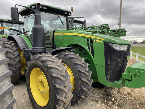 2020 John Deere 8370R Equipment Image0
