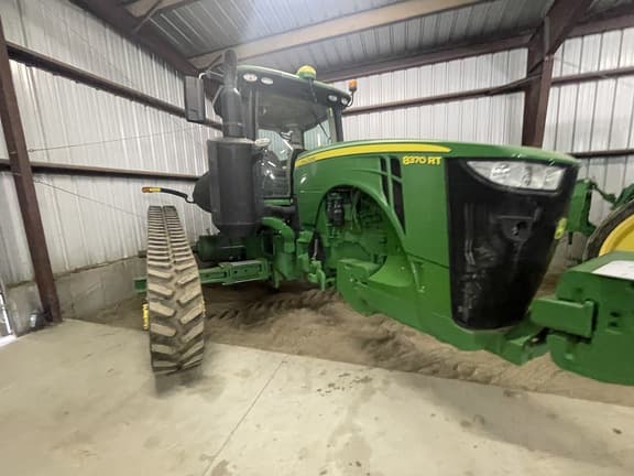 Image of John Deere 8370RT equipment image 3