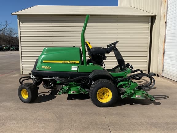 Image of John Deere 8800A equipment image 1