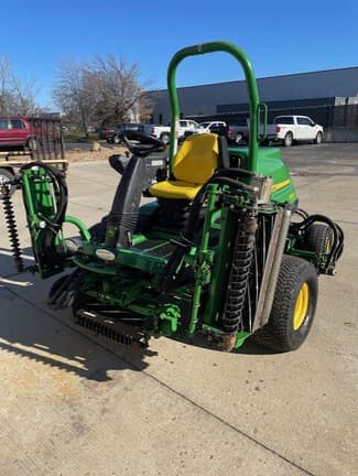 Image of John Deere 8900A equipment image 3
