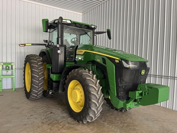 Image of John Deere 8R 250 Primary image