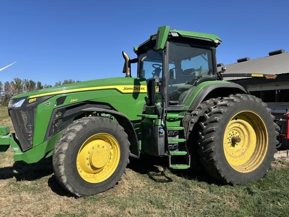 Image of John Deere 8R 250 Primary image