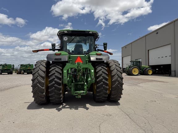 Image of John Deere 8R 310 equipment image 3