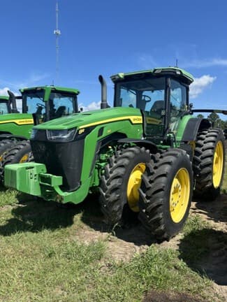 Image of John Deere 8R 310 equipment image 2