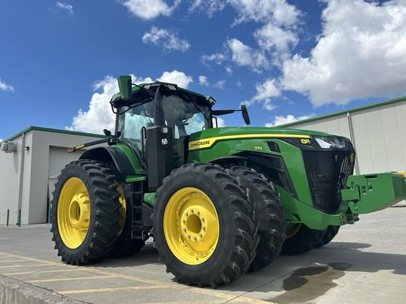 Image of John Deere 8R 370 equipment image 3