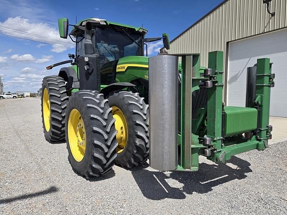 Image of John Deere 8R 370 equipment image 1