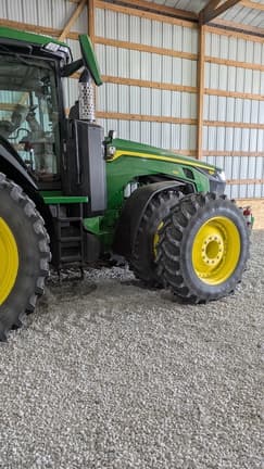 Image of John Deere 8R 410 equipment image 2