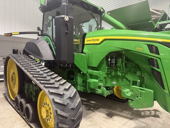 Image of John Deere 8RT 370 equipment image 1