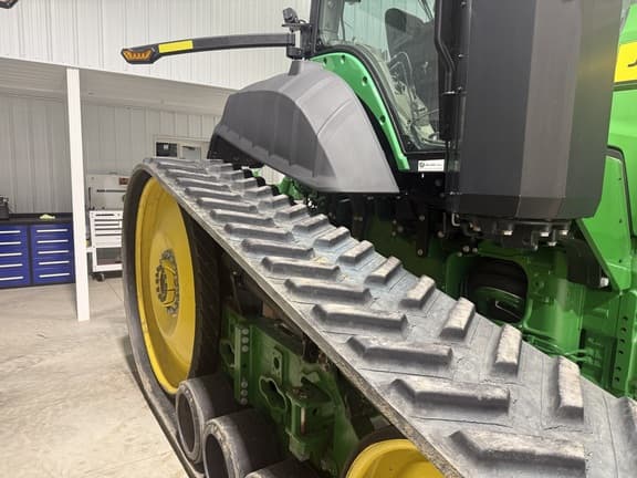 Image of John Deere 8RT 370 equipment image 2