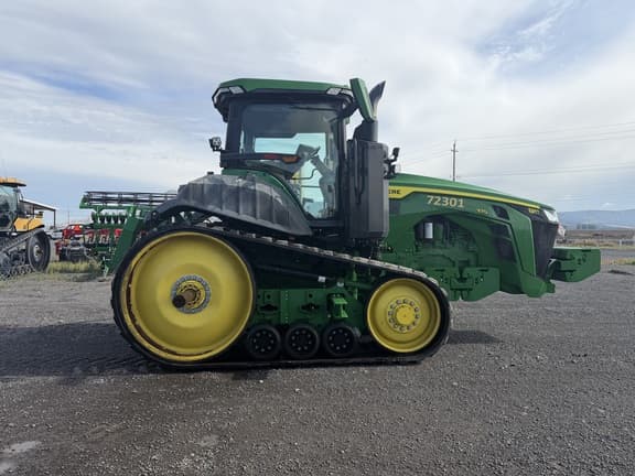 Image of John Deere 8RT 370 equipment image 4
