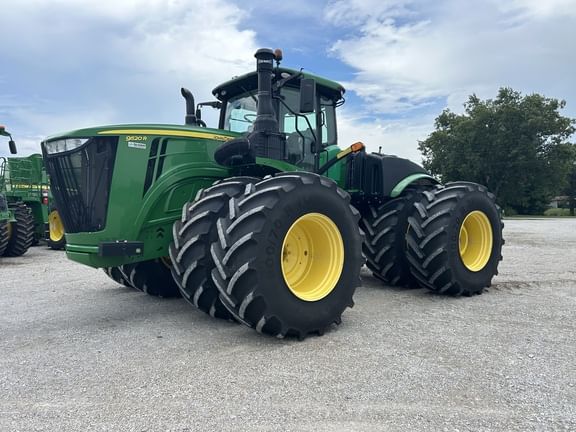 2020 John Deere 9520R Equipment Image0