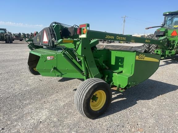 Image of John Deere 956 equipment image 4