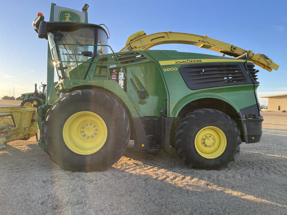 Image of John Deere 9800 Primary image