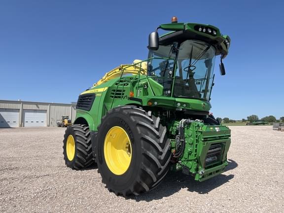 Image of John Deere 9900 Primary image