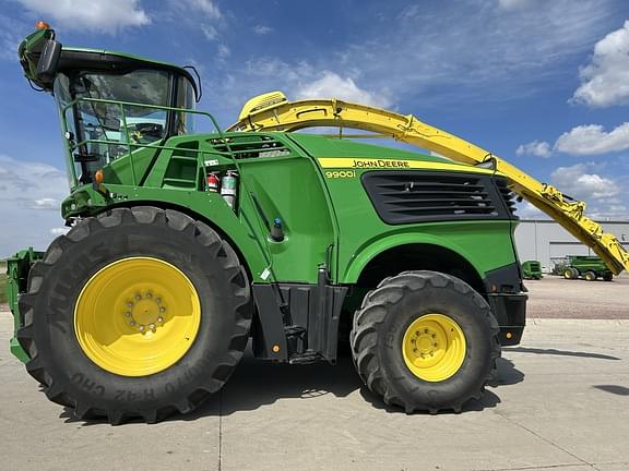 Image of John Deere 9900 equipment image 1