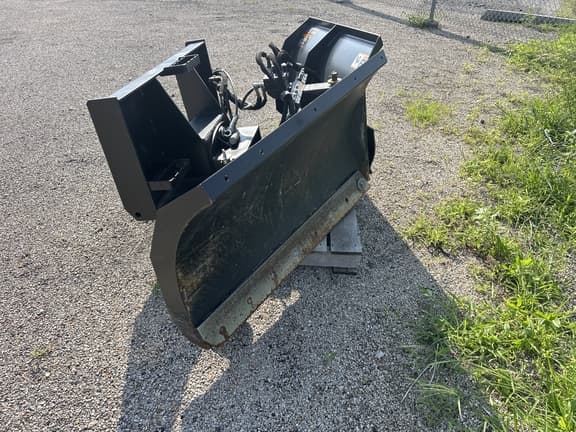 Image of John Deere BV8 equipment image 2