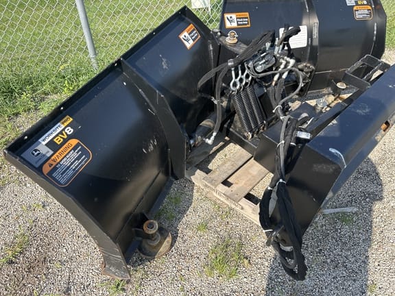 2020 John Deere BV8 Equipment Image0