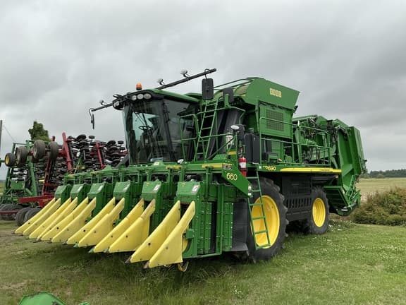 Image of John Deere CP690 equipment image 1
