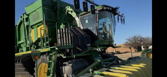 2020 John Deere CS690 Equipment Image0