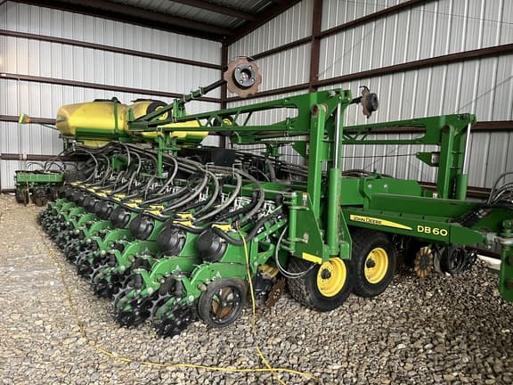 Image of John Deere DB60 equipment image 1