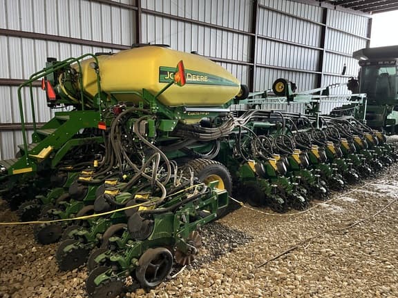 Image of John Deere DB60 equipment image 3