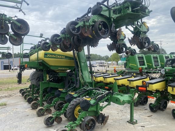 Image of John Deere DR18 equipment image 4
