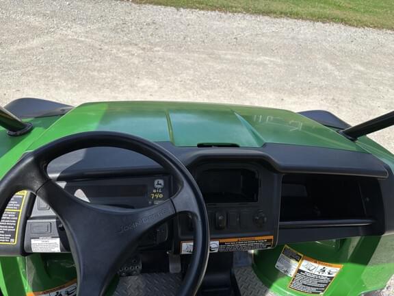 Image of John Deere HPX815E equipment image 3