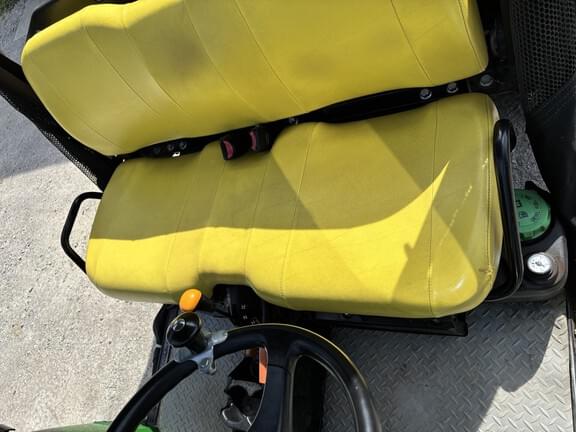Image of John Deere HPX815E equipment image 4