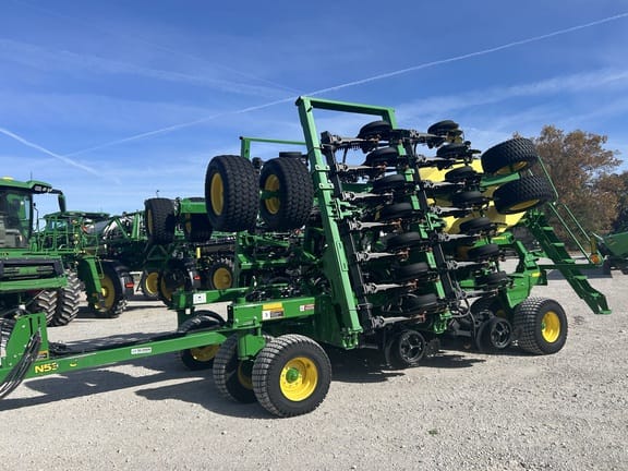 2020 John Deere N530C Equipment Image0