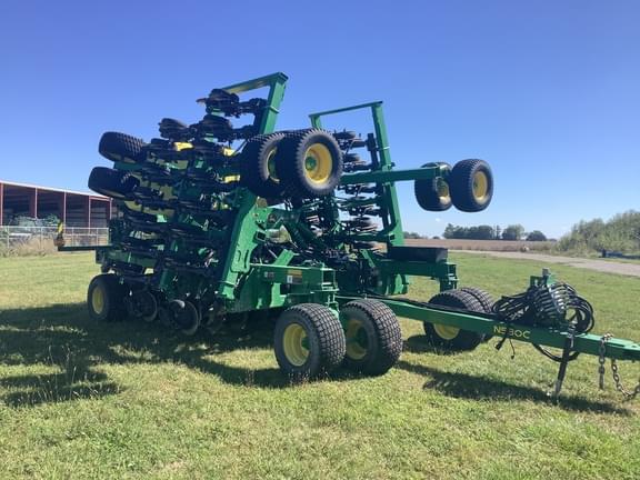 Image of John Deere N530C equipment image 1