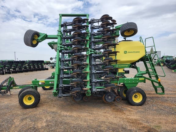 Image of John Deere N540C equipment image 1