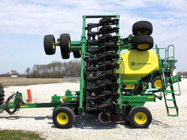 Image of John Deere N540C equipment image 1