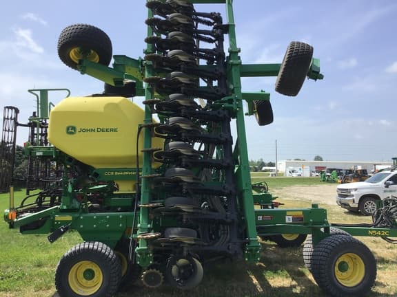 Image of John Deere N542C equipment image 3