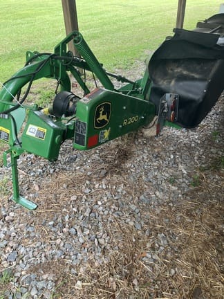 2020 John Deere R200 Equipment Image0