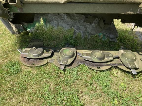 Image of John Deere R200 equipment image 4