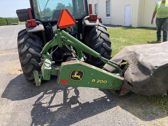 Image of John Deere R200 equipment image 2