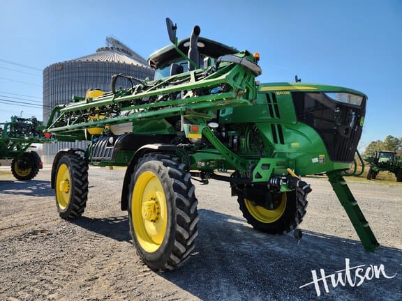 2020 John Deere R4038 Equipment Image0