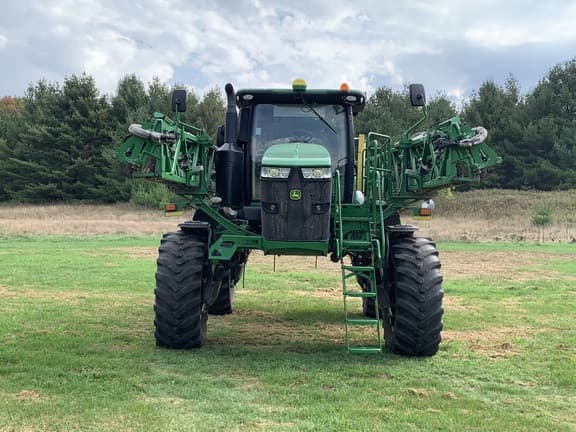 Image of John Deere R4044 equipment image 3