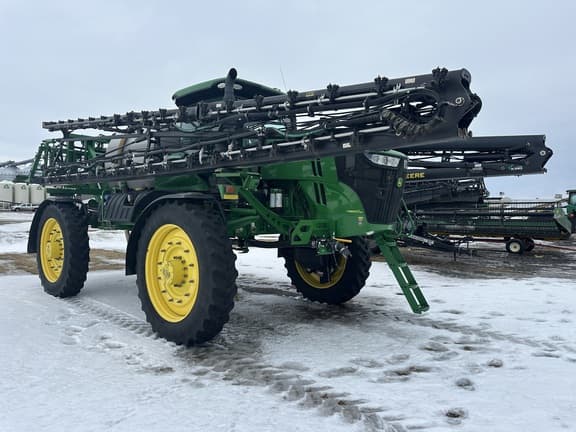 Image of John Deere R4060 equipment image 1