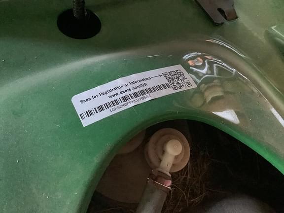 Image of John Deere S240 equipment image 2