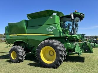 Image of John Deere S770 equipment image 4