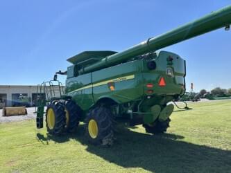 Image of John Deere S770 equipment image 3